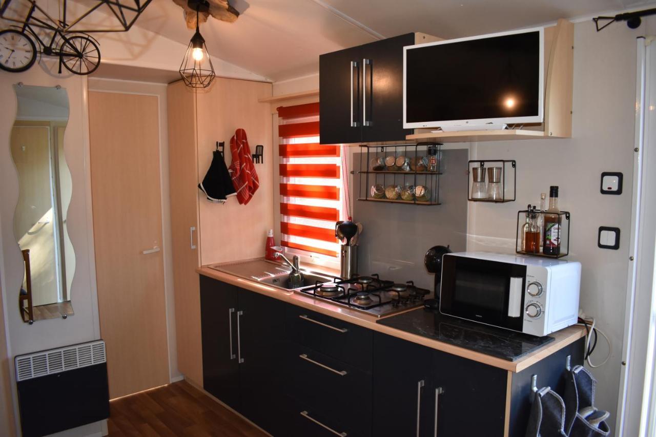 Mobil-Home Sur Terrain Bucolique Hyères Dış mekan fotoğraf