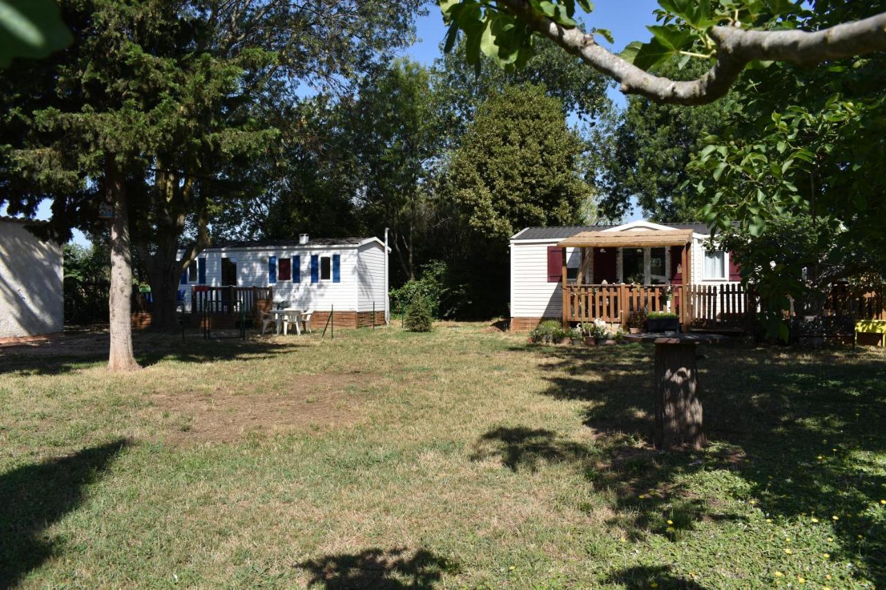 Mobil-Home Sur Terrain Bucolique Hyères Dış mekan fotoğraf